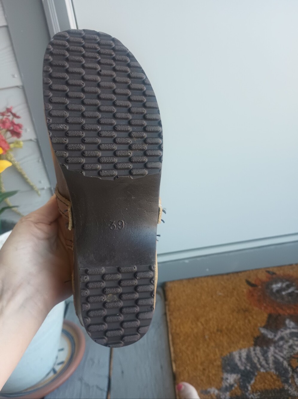 Clogs - Picture 3 of 12